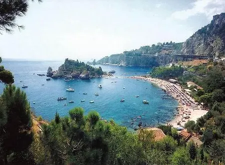 Tra Il Fuoco Dell'etna E Taormina * Piedimonte Etneo