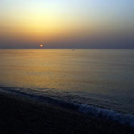 Tra Il Fuoco Dell'etna E Taormina